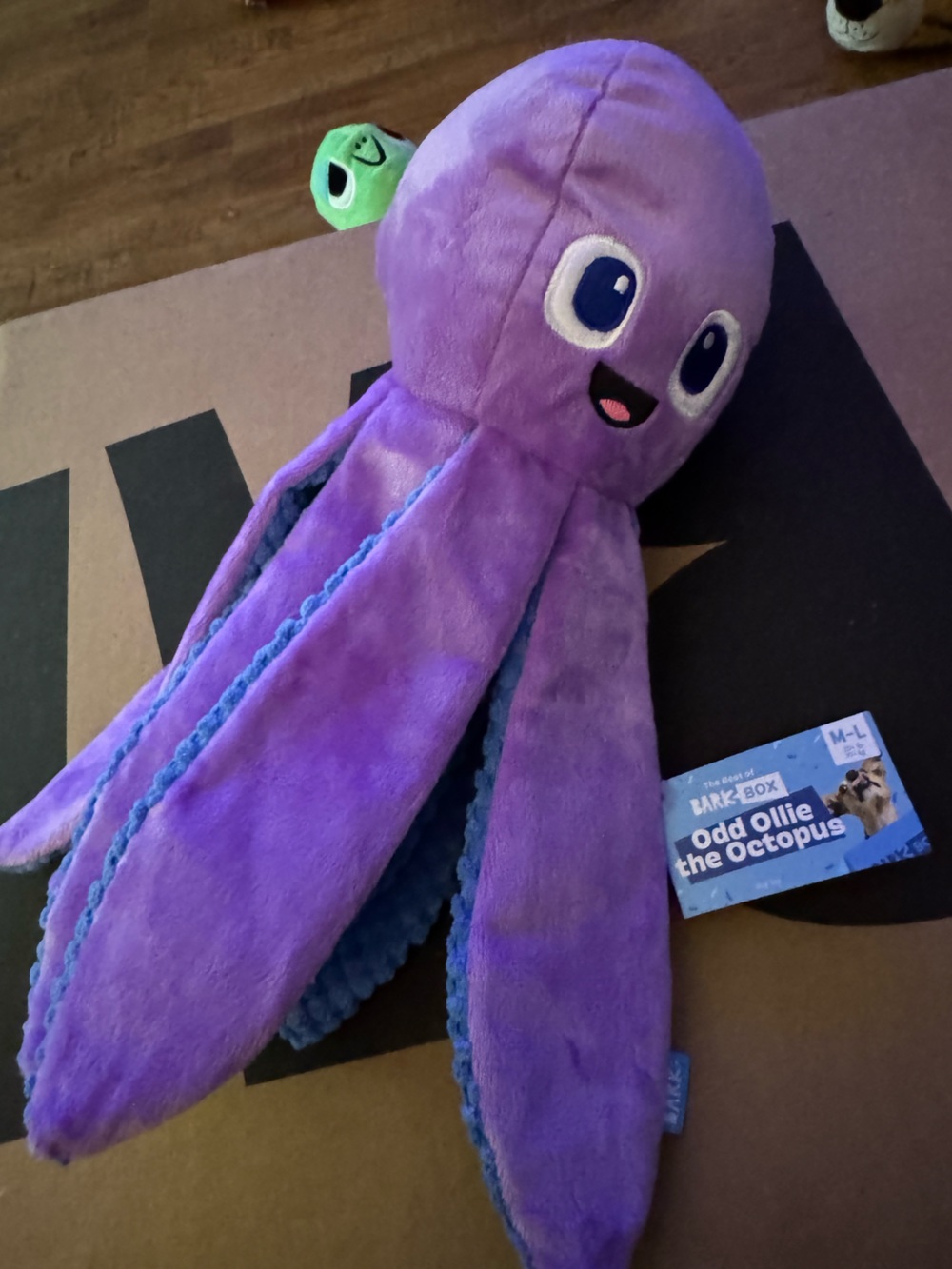 Bark Box Odd Ollie Octopus Dog Toy M-L NEW thrash, whip, flip, squeak & crinkle
